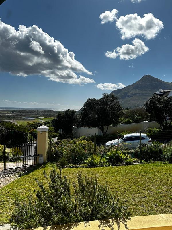 7 Bedroom Property for Sale in Crofters Valley Western Cape